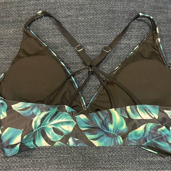 Two piece swim suit- swim shorts and bikini top - Picture 3 of 5